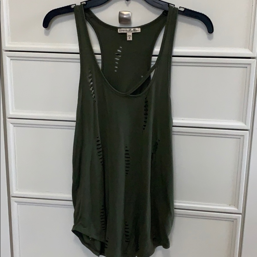 Express Distressed Tank